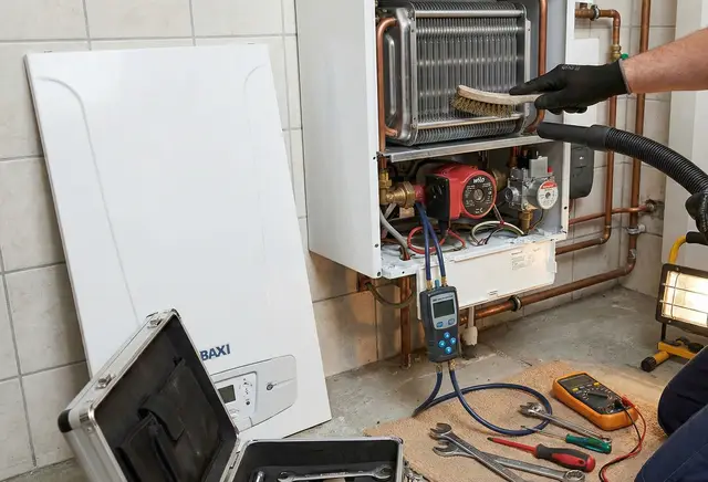 Wartung einer Baxi Therme